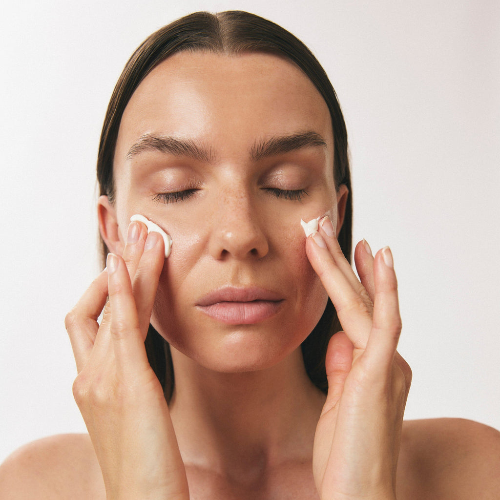 Essential Trio - Dark Spots product nuori-dk 